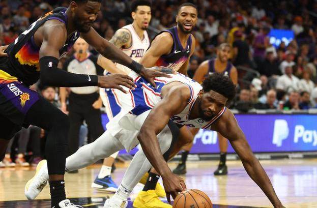 mk体育官网-恩比德孤立无援 蜜月期已过哈登重回划水状态？